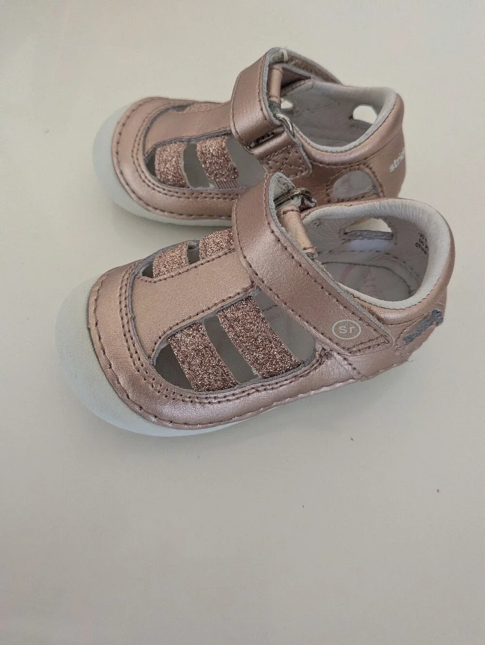 Stride Rite Sneaker Sandals 4 Like New